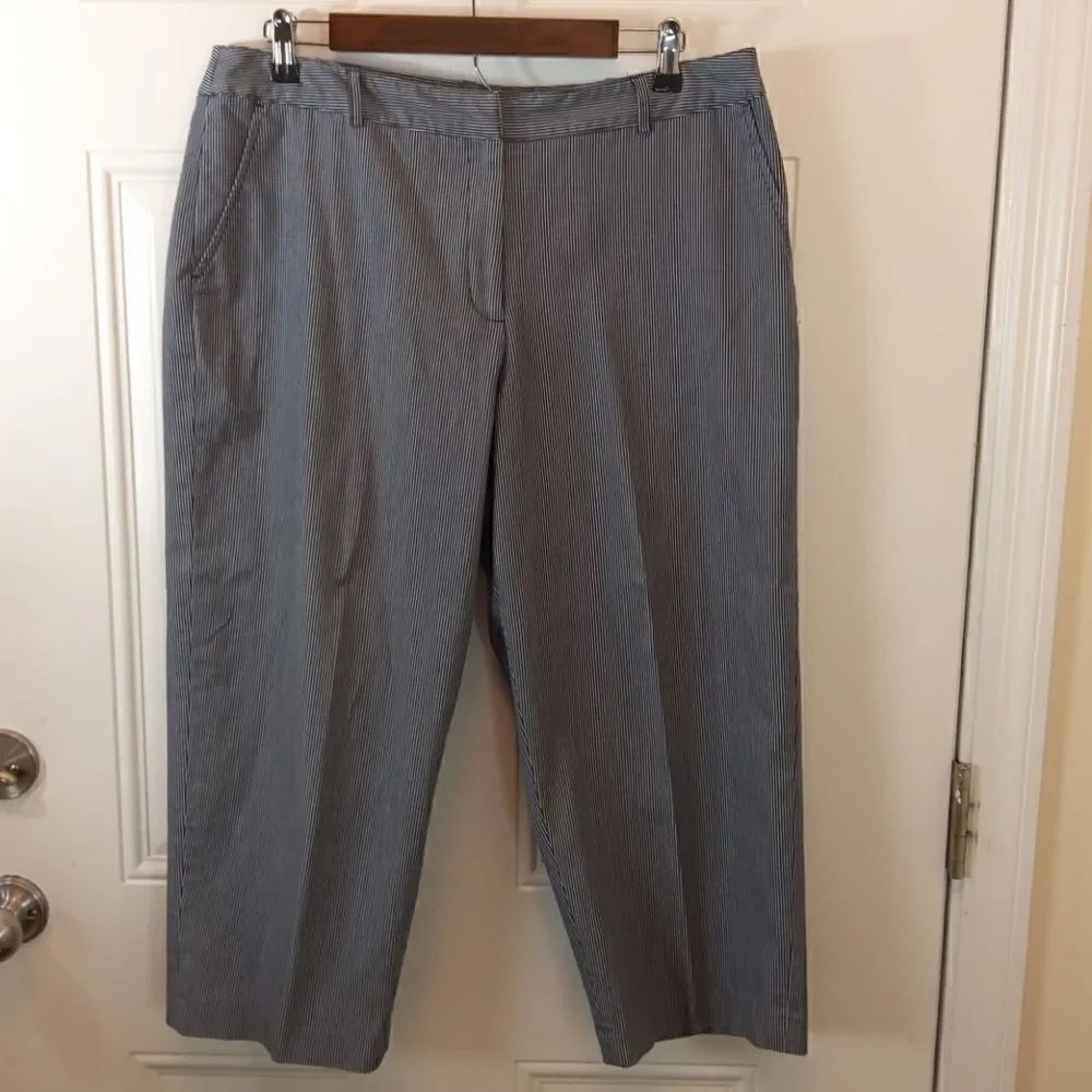 Kim Rogers blue and white pinstripe cropped pants